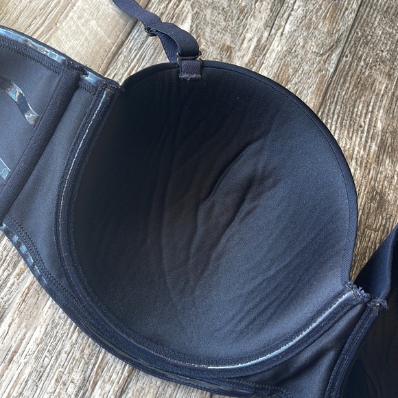 VANITY FAIR BLACK UNDERWIRE BRA, 38D - Picture 9 of 16